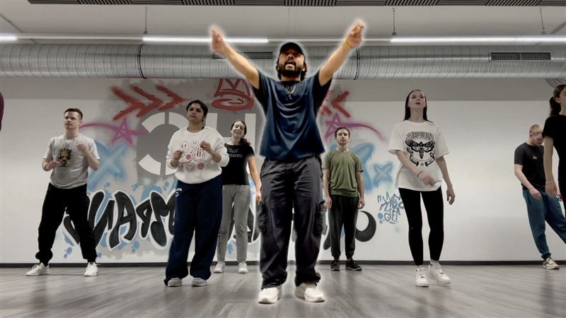 Hip Hop Kurs im Saal der Hip Hop Company in Stuttgart-Bad Cannstatt